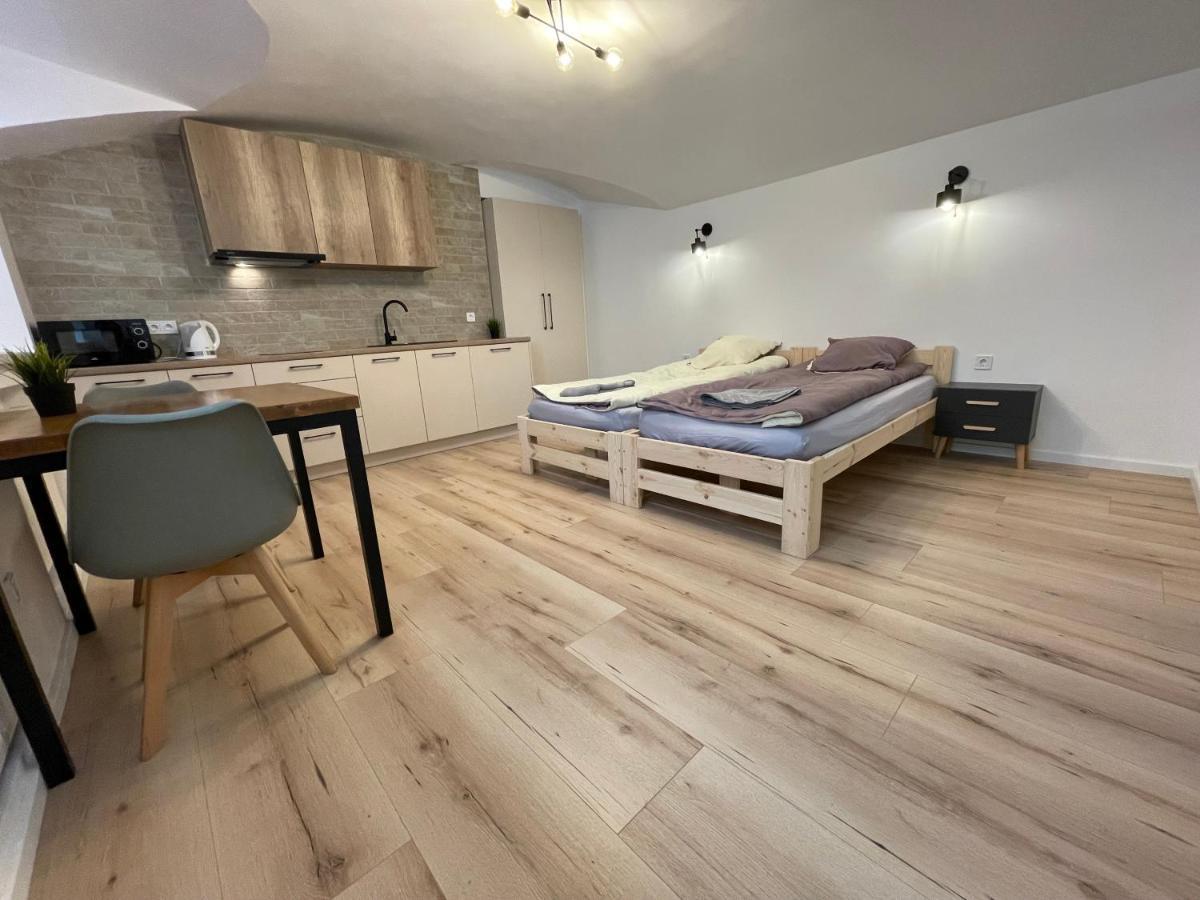 Modern Guest House In City Center I Room 1 VNO Exterior photo