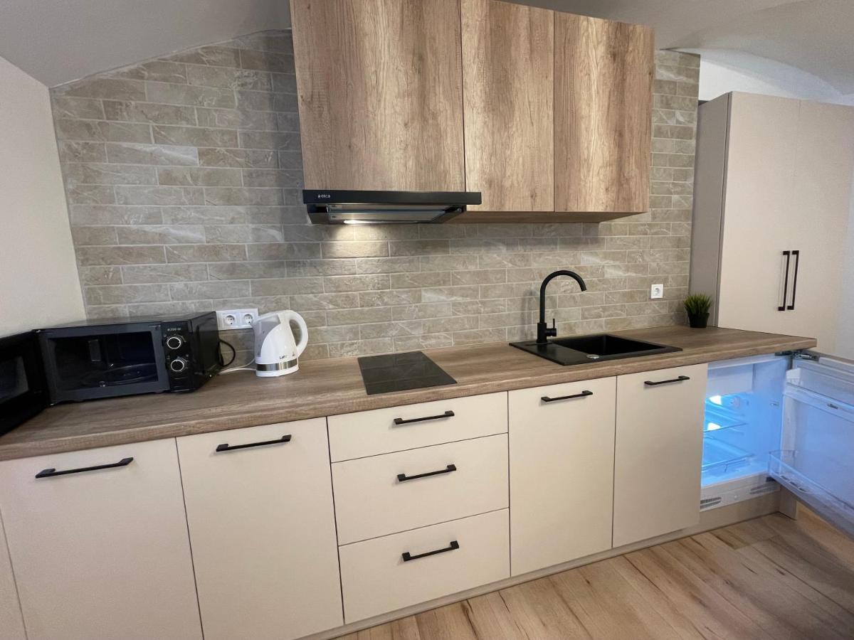 Modern Guest House In City Center I Room 1 VNO Exterior photo